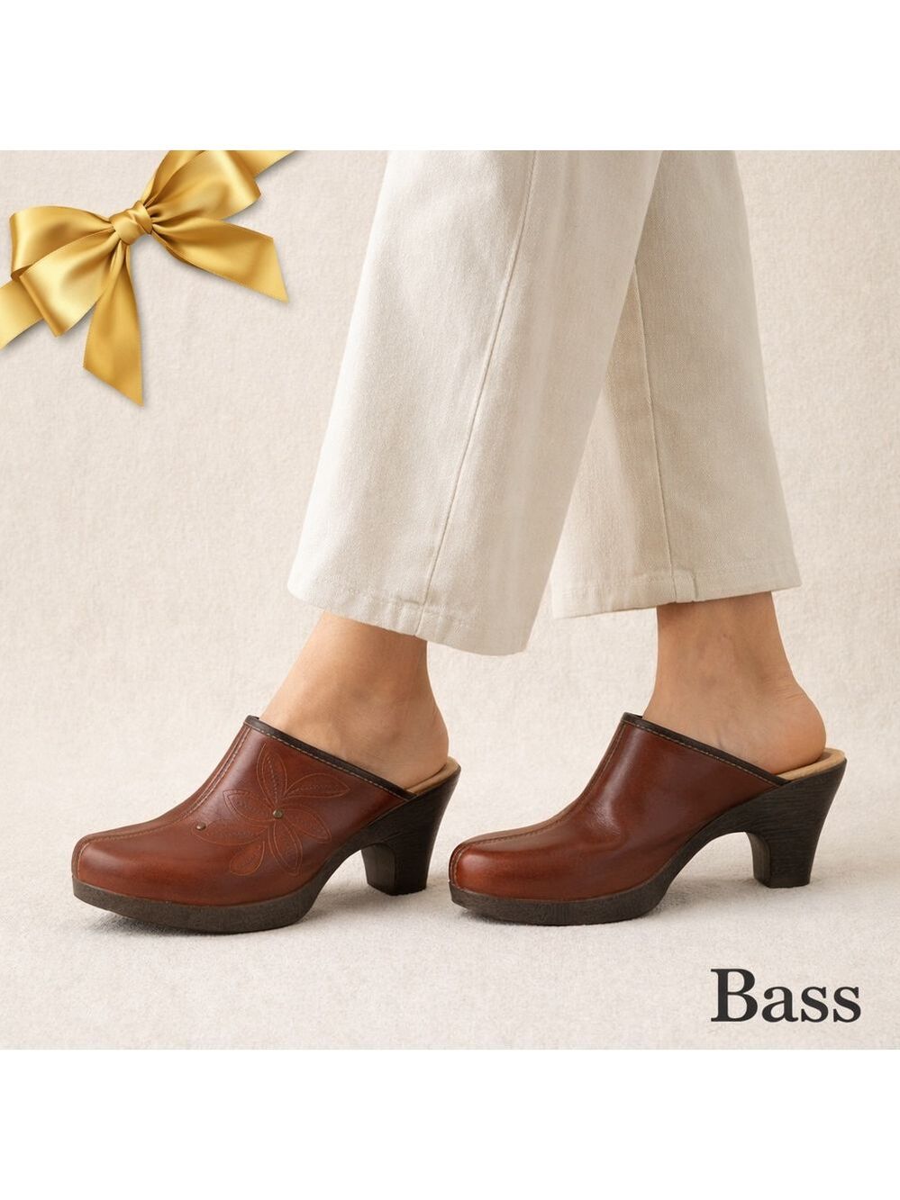 Bass Vickie Brown Leather Clog Mules Size 7M